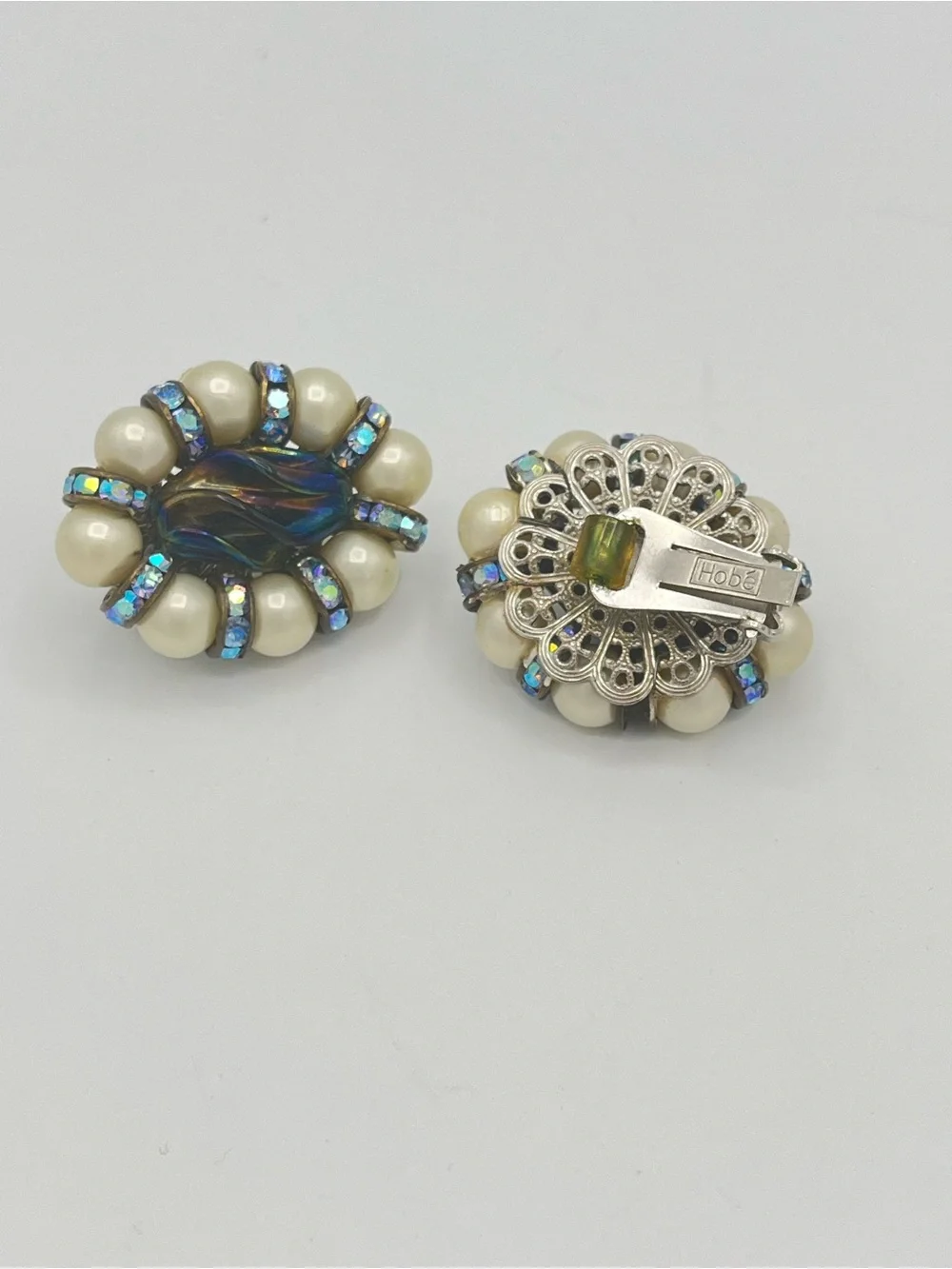 Vintage Signed Hobé Dichroic Art Glass Pearl Clip On Earrings